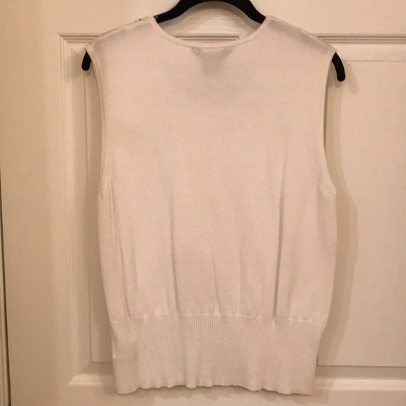 Women’s white sleeveless top - Picture 4 of 4
